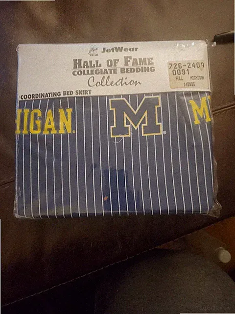 MICHIGAN WOLVERINES- NCAA Jet Wear Full Size Bed Skirt, New In Package