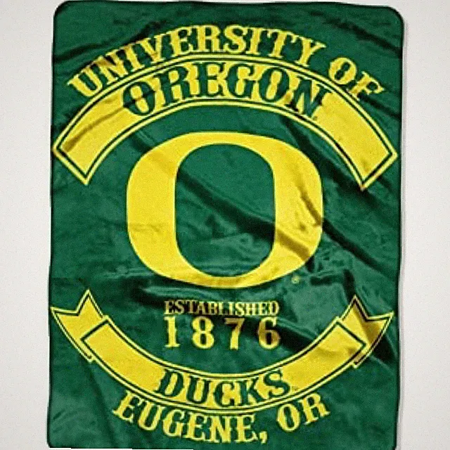 Oregon Ducks Plush Blanket, 60”x80” - Warm & Soft NCAA BLANKET